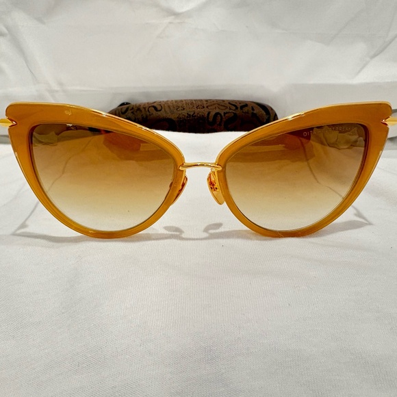 NEW! DITA HEARTBREAKER 22025-C-BRN-GLD;  GOLD & BROWN FRAME W/ GOLD FLASH LENS - Picture 1 of 8